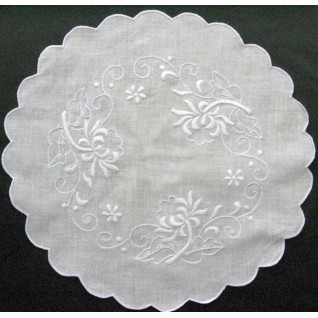 Round Line Doilies 01